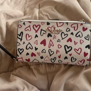 Kate Spade Staci White and Black Heart Print Women's writ wallet